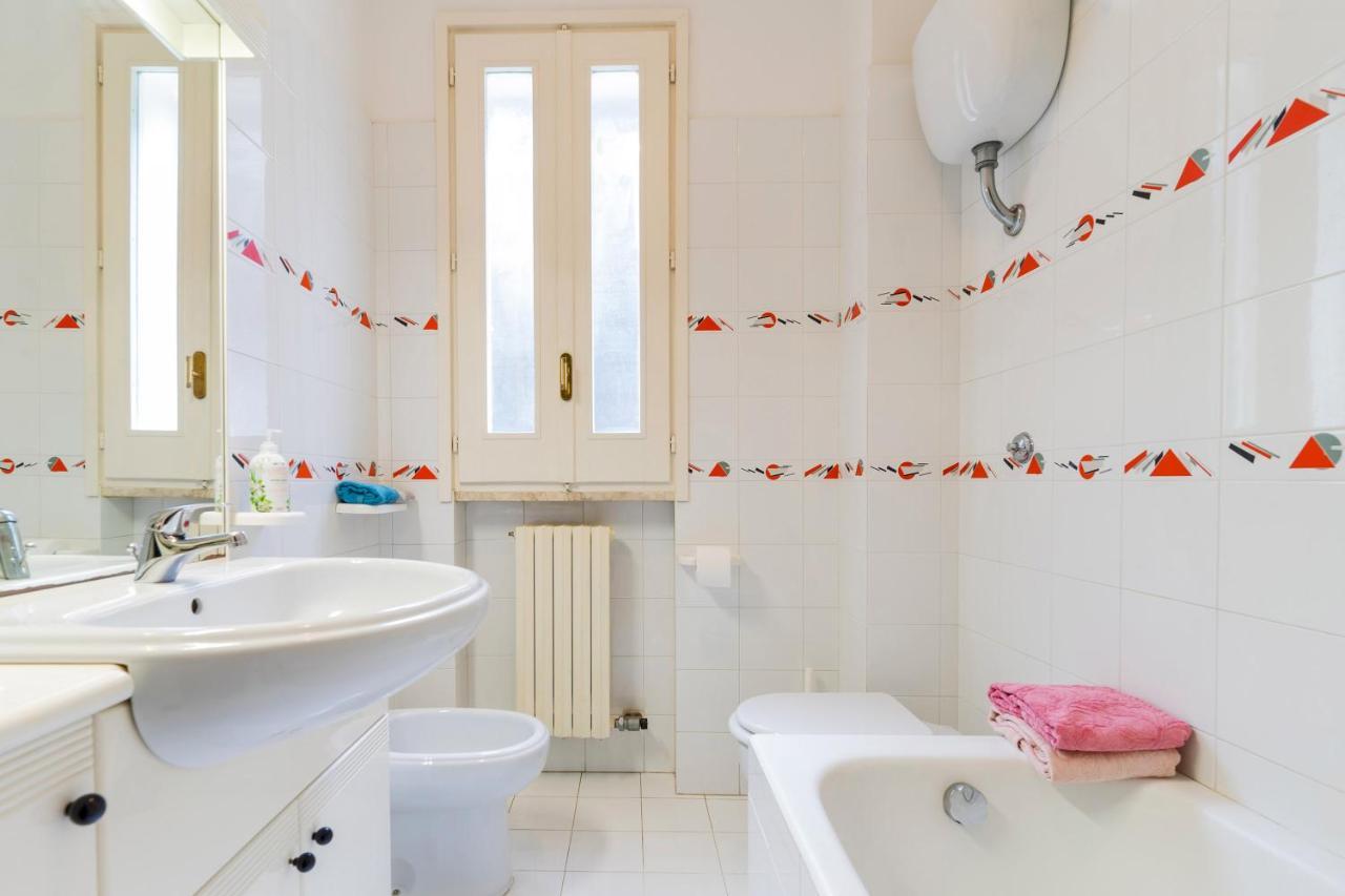 Intera Casa Ad Uso Esclusivo Con 3 Camere 2 Bagni Giardino Wifi Parcheggio Lavatrice Microonde Barbecue Macchina Caffe Tuglie Exteriér fotografie